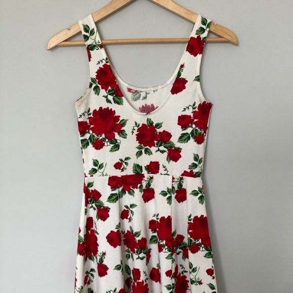 H&M Divided Rose Red and White Small US 6 Sized Skater Dress - Picture 1 of 14